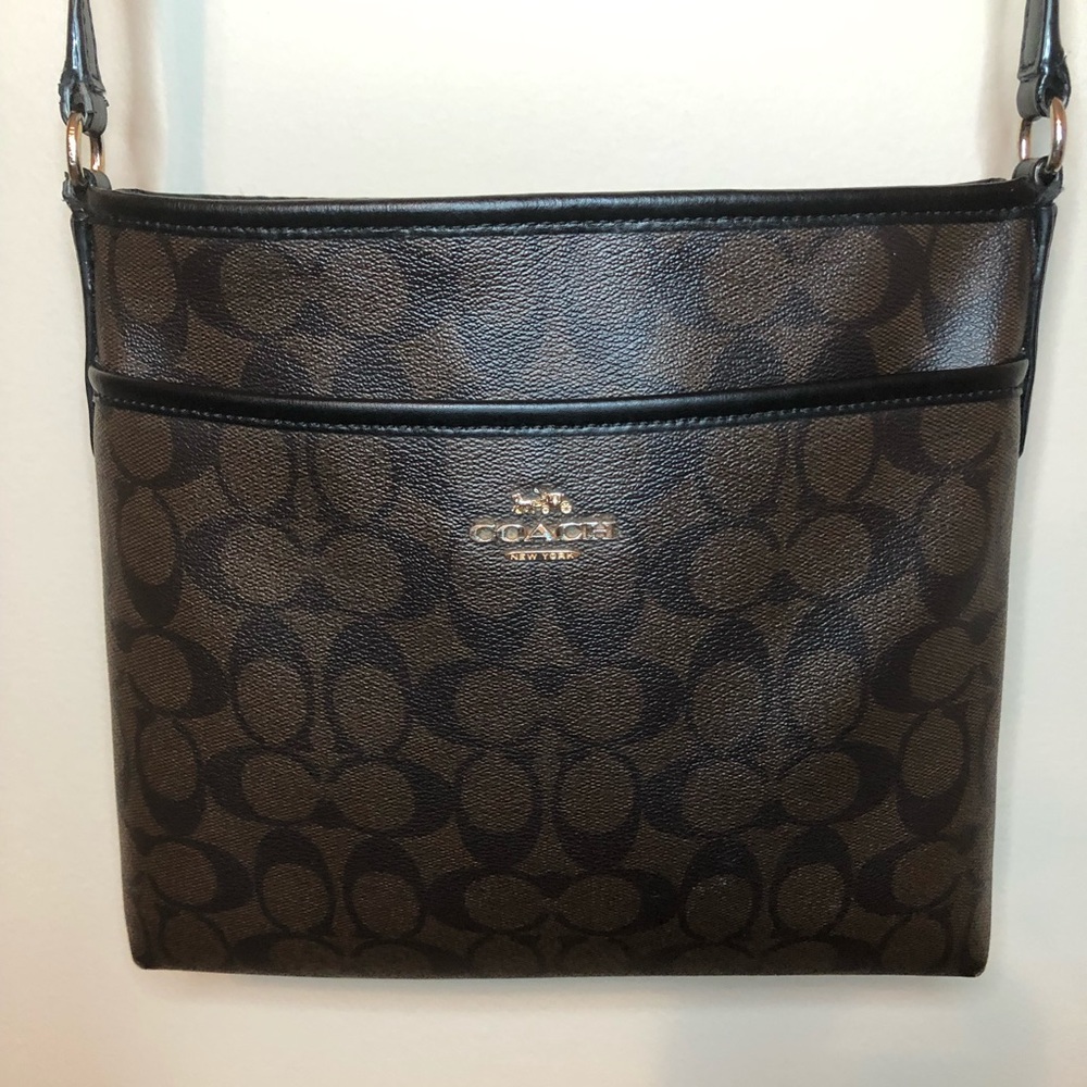 Authentic Coach Messenger bag